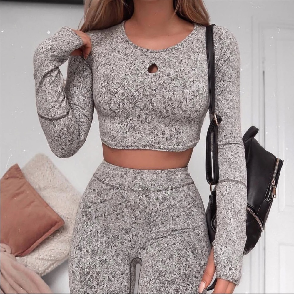 Fluer long sleeve crop top